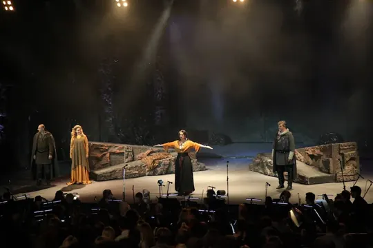 Photo Onstage — photo 30